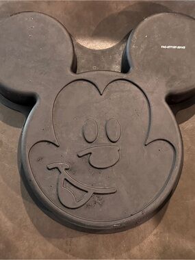 Disney Mickey Silicone Baking Mold - Black